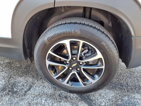 Used 2025 Chevrolet TrailBlazer LT FWD image 42