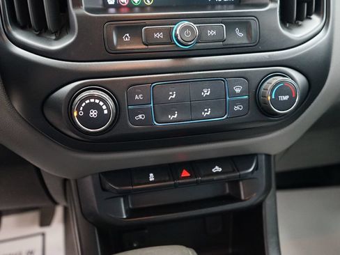 Used 2020 Chevrolet Colorado W/T RWD image 31