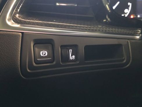 Certified 2024 Cadillac XT5 Sportv image 27