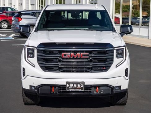 Certified 2025 GMC Sierra 1500 AT4 w/ AT4 Premium Package AWD/4WD image 63