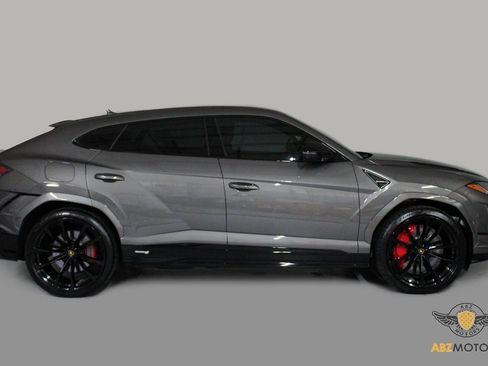 Used 2023 Lamborghini Urus S image 4