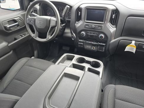 Used 2023 Chevrolet Silverado 1500 Custom Trail Boss w/ 2.7L Blackout Package AWD/4WD image 27