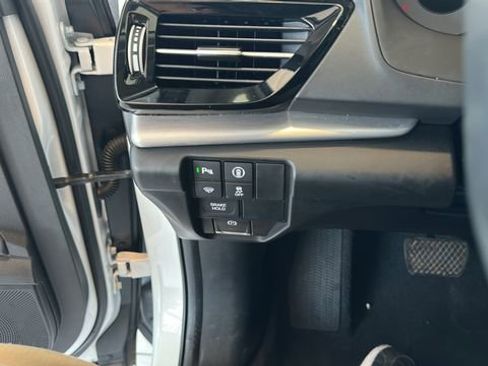 Used 2024 Acura RDX SH-AWD w/ Technology Package image 16