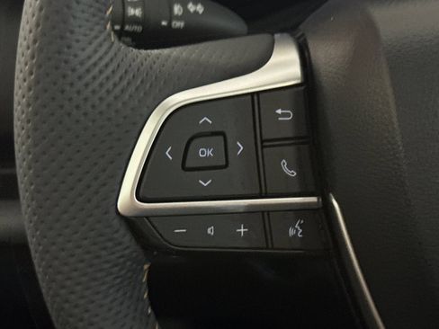New 2026 Toyota Sienna XLE Woodland Edition AWD/4WD image 30