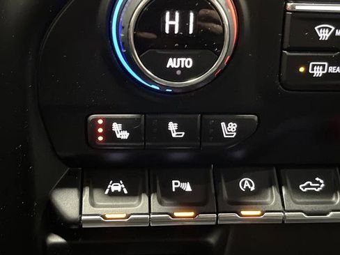 Used 2021 Chevrolet Silverado 1500 LTZ w/ LTZ Premium Package image 8