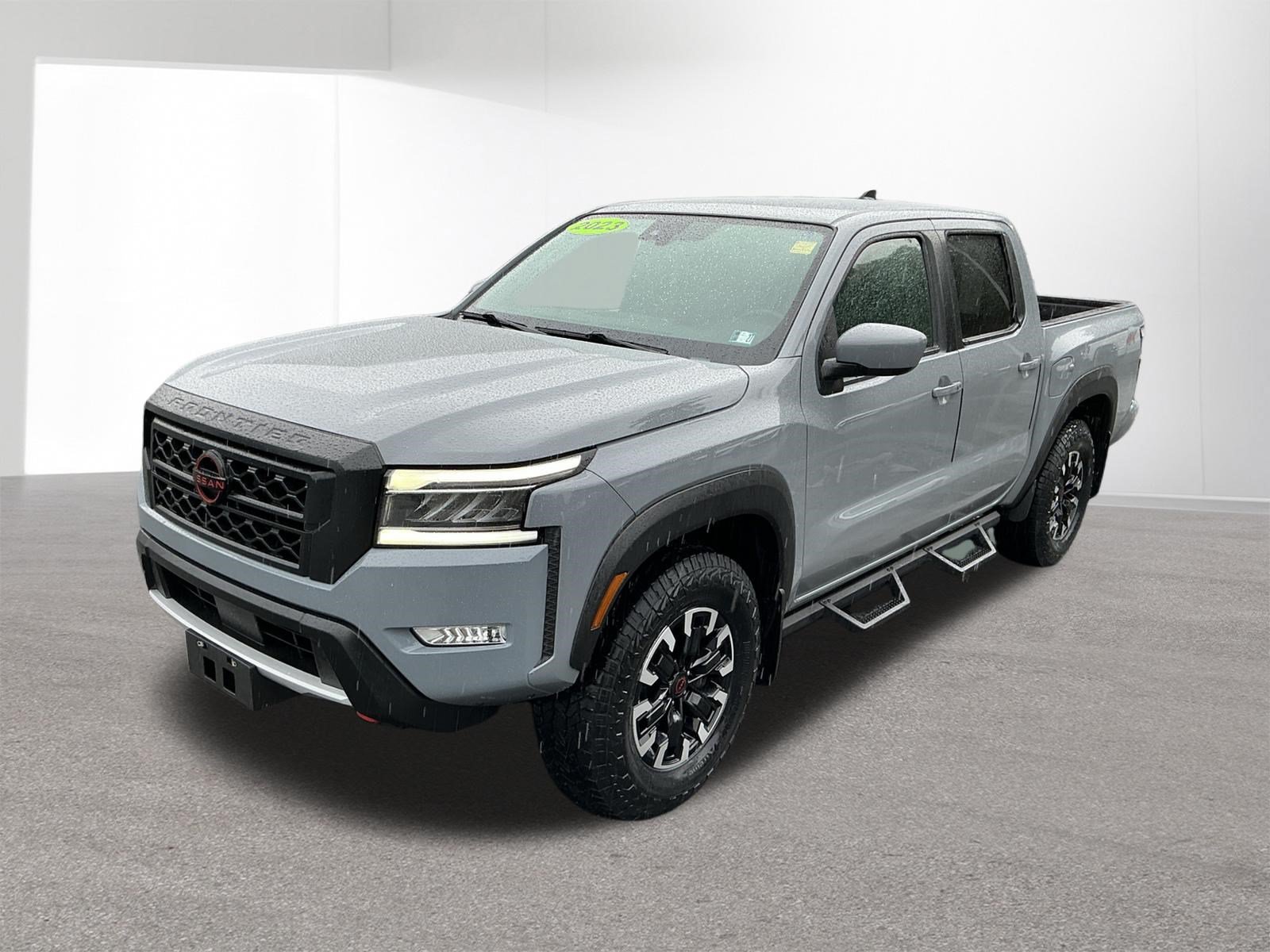 Used 2023 Nissan Frontier PRO-4X w/ Tow Package AWD/4WD image 13