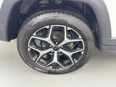 Used 2025 Jeep Compass Limited AWD/4WD image 34