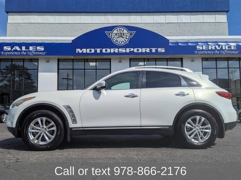 Used 2010 INFINITI FX35 AWD w/ Navigation Pkg image 1