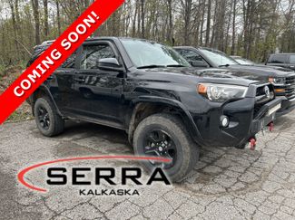 Used 2015 Toyota 4Runner SR5 AWD/4WD video 1