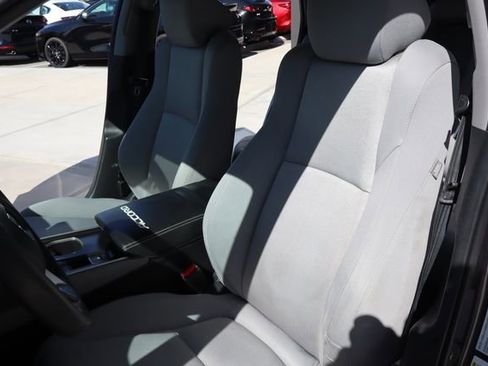 Used 2018 Honda Accord LX image 10