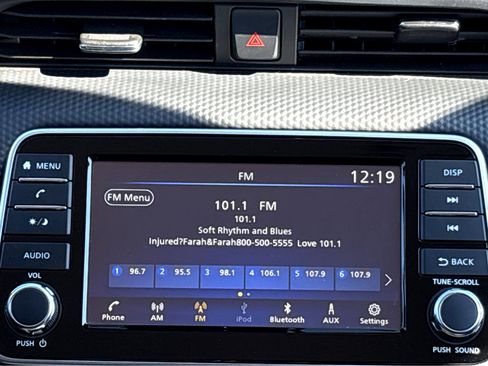 Used 2023 Nissan Kicks S image 6