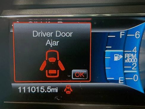 Used 2017 Ford Explorer XLT w/ Equipment Group 202A image 13