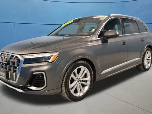 Used 2025 Audi Q7 3.0T Prestige w/ Prestige Package image 32