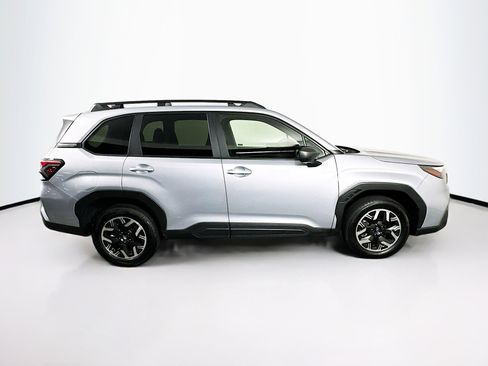 Used 2025 Subaru Forester Premium AWD/4WD image 10