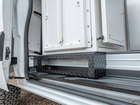 Used 2019 Mercedes-Benz Sprinter 4x4 144 image 32