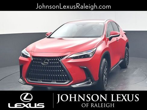 Used 2025 Lexus NX 250 FWD w/ Towing Package (2000 Lbs) image 5