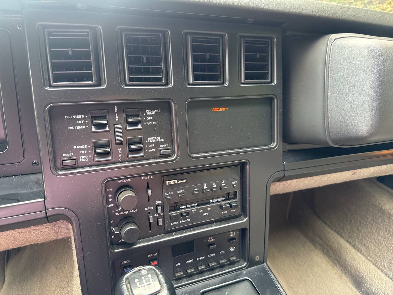 Used 1988 Chevrolet Corvette Coupe RWD image 19