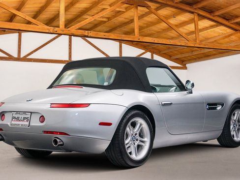 Used 2003 BMW Z8 RWD image 6