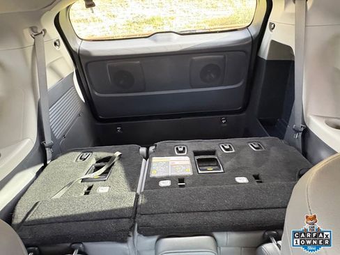 Used 2023 Toyota Sienna XLE AWD/4WD image 27