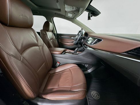 Used 2018 Buick Enclave Avenir w/ Avenir Technology Package image 34