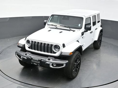 Used 2025 Jeep Wrangler Unlimited Sahara w/ Safety Group AWD/4WD image 32
