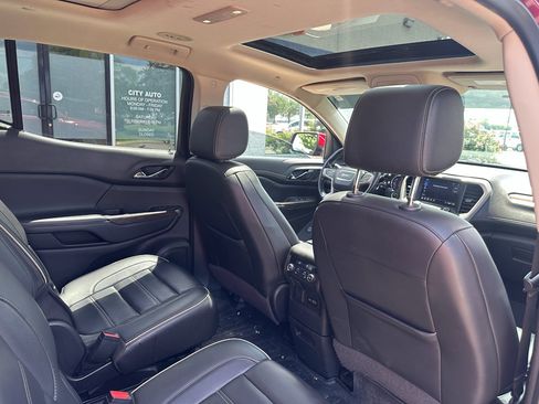 Used 2020 GMC Acadia Denali w/ Technology Package AWD/4WD image 15