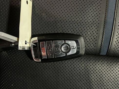 Used 2022 Ford Edge SEL w/ Convenience Package image 1