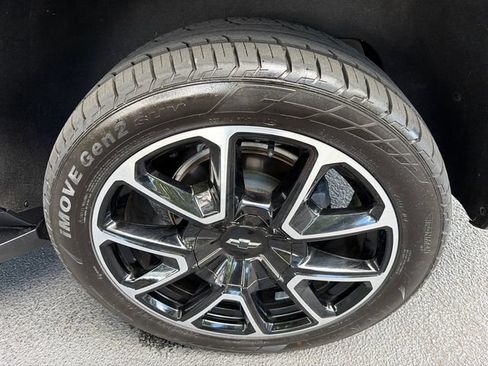 Used 2021 Chevrolet Tahoe RST RWD image 20