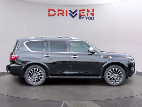 Used 2023 Nissan Armada Platinum w/ Captain's Chairs Package image 6