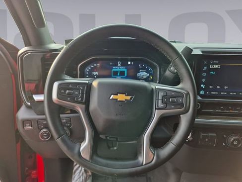 Used 2023 Chevrolet Silverado 1500 LT AWD/4WD image 13