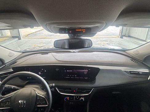 Used 2025 Buick Encore GX Preferred FWD image 33