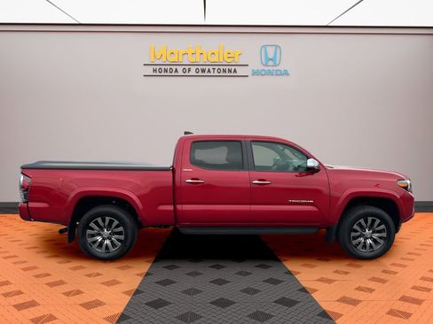 Used 2022 Toyota Tacoma Limited AWD/4WD image 6