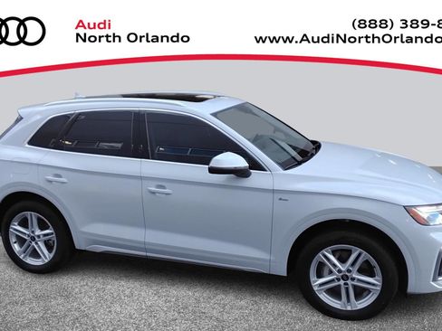 Certified 2024 Audi Q5 e Premium w/ Convenience Package image 1