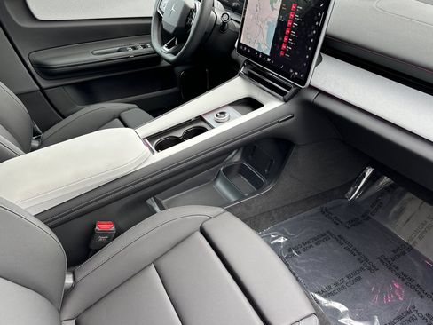 Used 2026 Polestar Polestar 4 AWD/4WD image 18