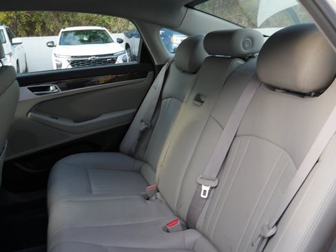 Used 2018 Genesis G80 3.8 image 28