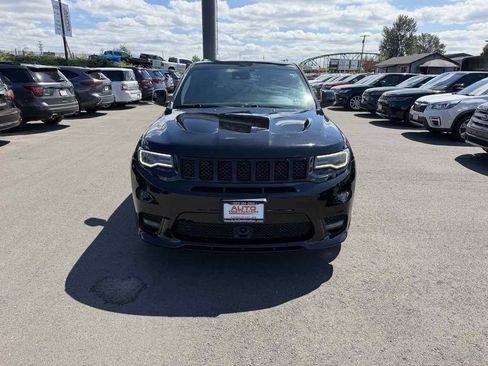 Used 2017 Jeep Grand Cherokee SRT AWD/4WD image 3