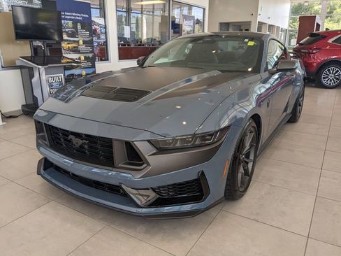 New 2025 Ford Mustang Dark Horse image 7