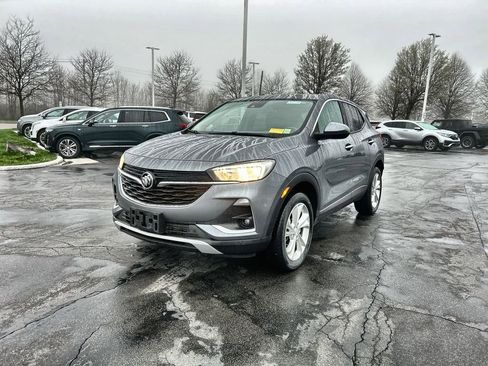 Used 2022 Buick Encore GX Preferred w/ Cold Weather Comfort Package image 4