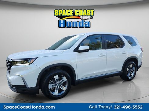 Certified 2025 Honda Pilot EX-L image 7