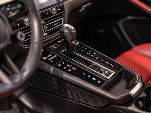 Used 2023 Porsche Macan S image 21