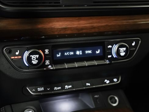 Used 2023 Audi Q5 2.0T Premium Plus w/ Premium Plus Package image 19