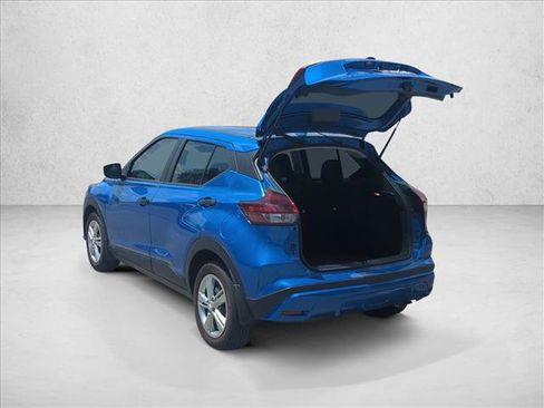 Used 2024 Nissan Kicks S FWD image 10