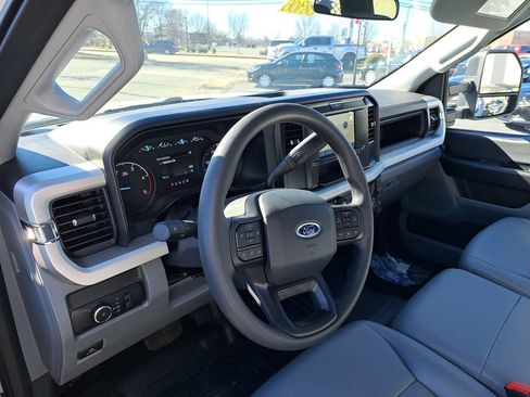 Used 2025 Ford F350 XL w/ XL Chrome Package AWD/4WD image 9