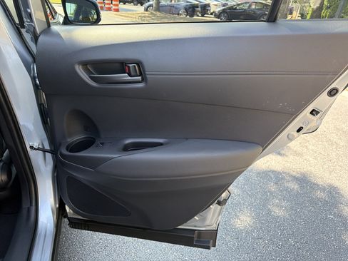 Used 2024 Toyota Corolla Cross LE FWD image 16
