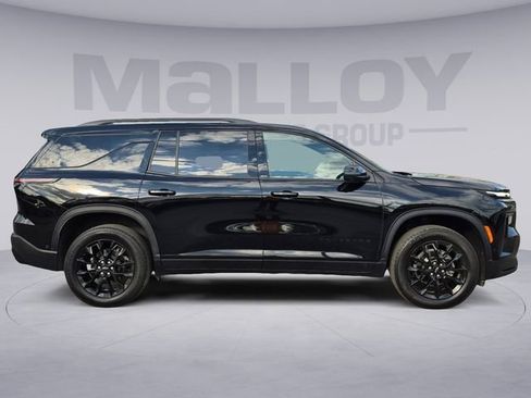 Used 2026 Chevrolet Traverse LT w/ Enhanced Driving Package AWD/4WD image 6