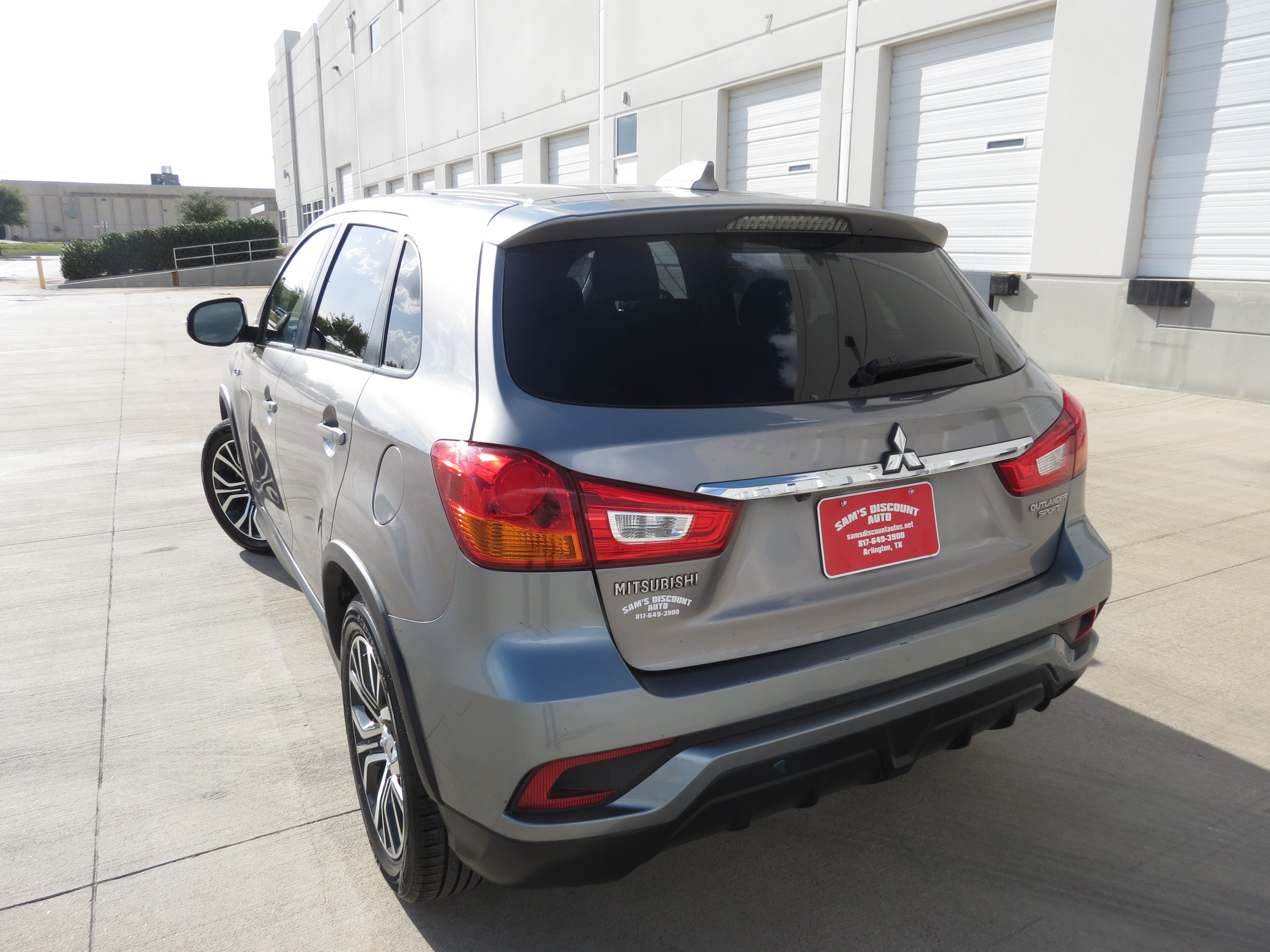Used 2019 Mitsubishi Outlander Sport ES FWD image 3