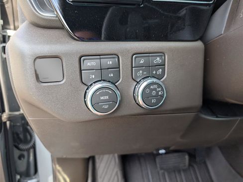 New 2026 GMC Sierra 1500 SLT w/ SLT Premium Plus Package AWD/4WD image 29