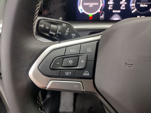 New 2026 Volkswagen Tiguan SE image 24