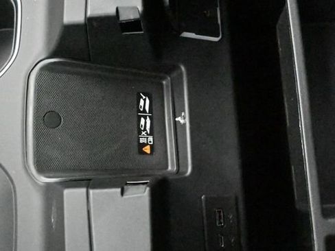 New 2026 GMC Sierra 3500 Denali w/ Denali Reserve Package image 16