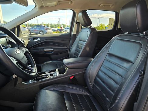 Used 2018 Ford Escape SEL w/ Ford Safe & Smart Package FWD image 12